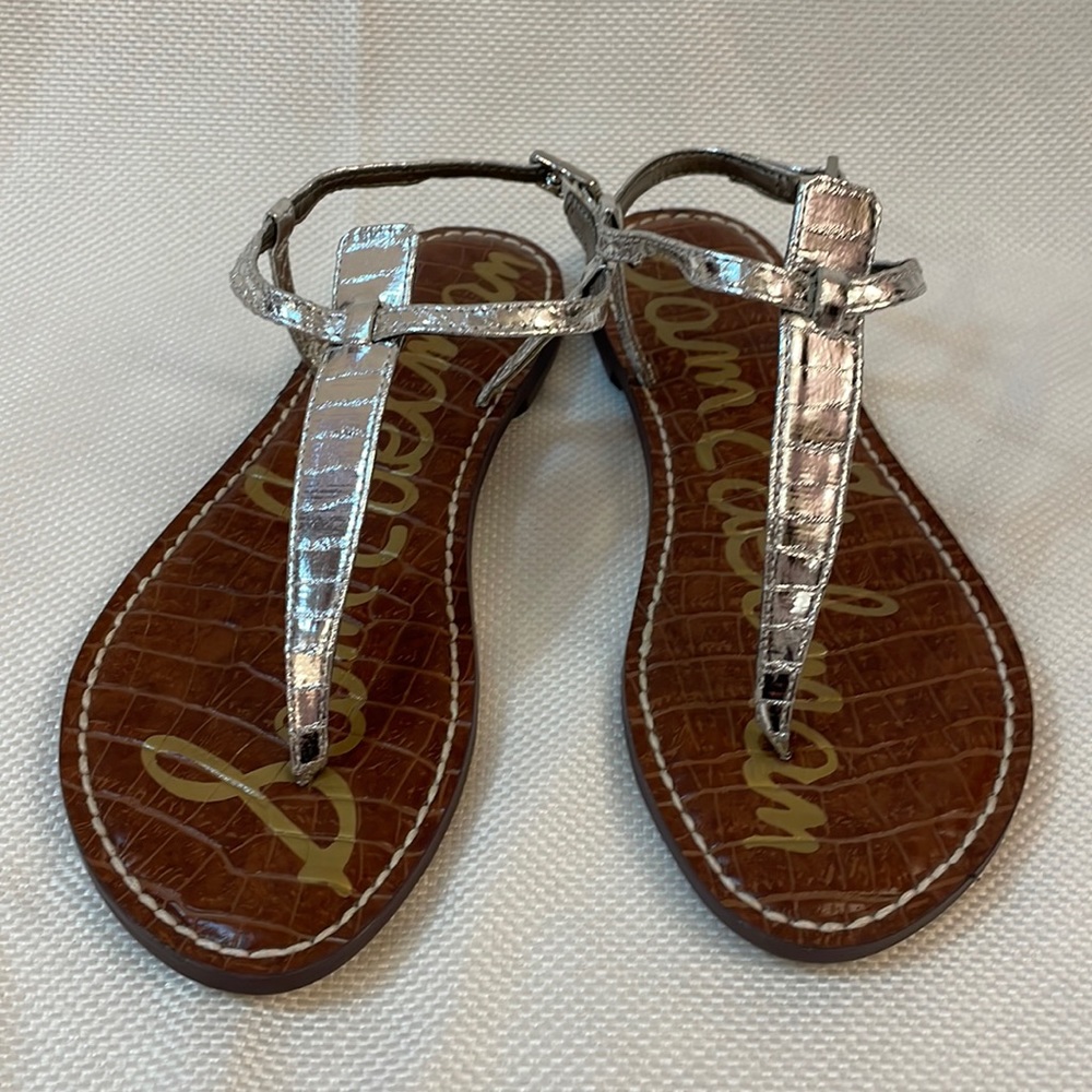 Sam Edelman size 6 toe post with adjustable straps